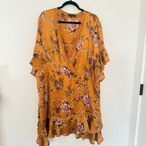 Pretty Darling UK Brand Floral VNeck Ruffle Floral Dress Flowy Boho Feminine 22